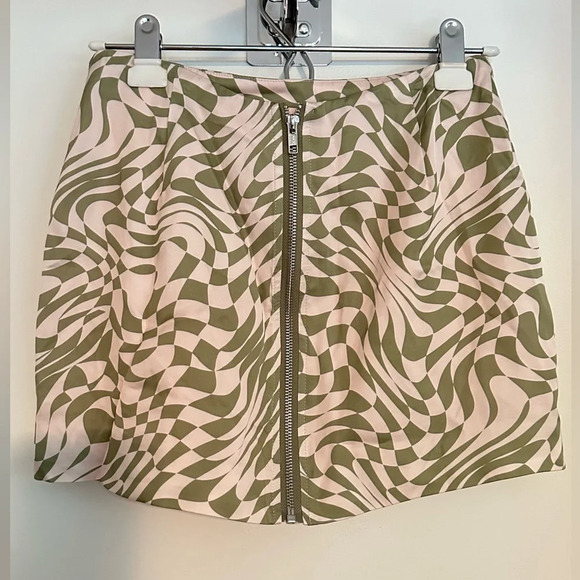 NWT For Love & Lemons Aiko Mini Skirt Green Size Small - Picture 4 of 10